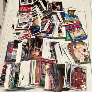 COPY - 500+ assorted sports cards Mostly football and basketball more than one …